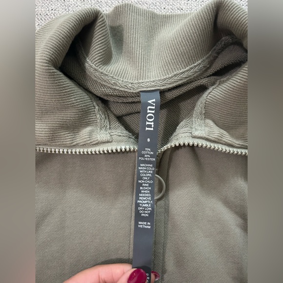 Vuori Olive Green Half-Zip Women's Top - Picture 6 of 6